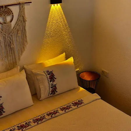 Chori Avlu Küçükköy Hostel Ayvalı